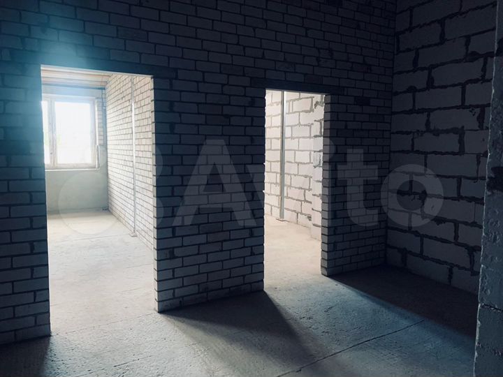 2-к. квартира, 100 м², 3/3 эт.