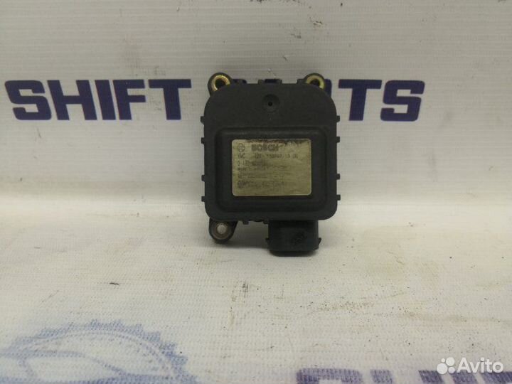 Моторчик заслонки печки Audi A6 Allroad C5 APB