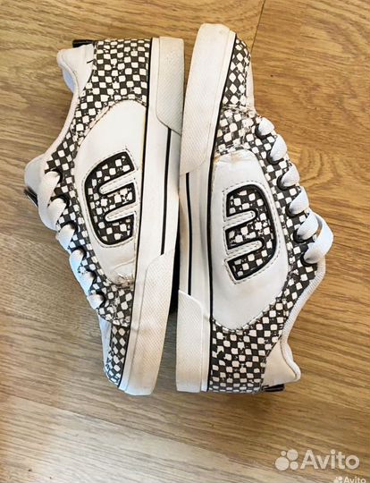 Etniea osiris adio globe circa