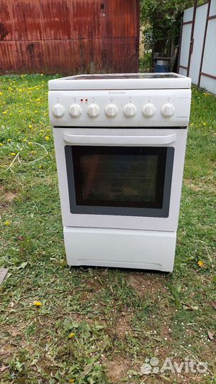 Электроплита стеклокерамическая Еlectrolux