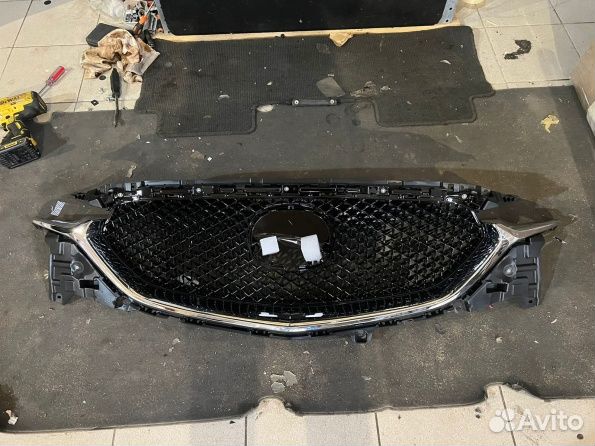 Решетка радиатора в сборе Мазда сх-5 кф 2019
