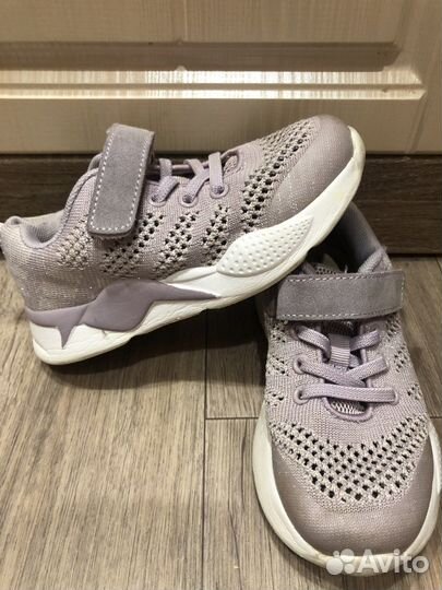 Продам кросовки