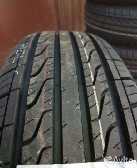 Headway HH301 215/60 R16