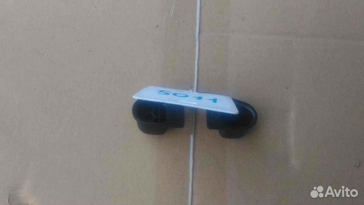 Крышка Kia Quoris 2012