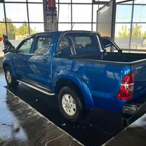 Toyota Hilux 2.5 MT, 2014, 247 500 км, с пробегом, цена 1 956 900 руб.