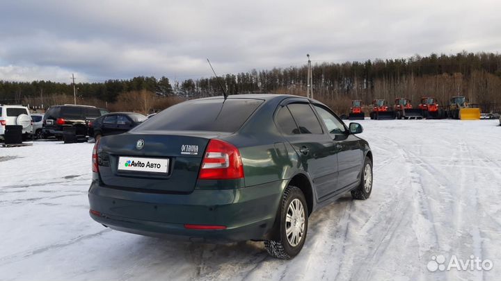 Skoda Octavia 1.6 МТ, 2008, 270 000 км