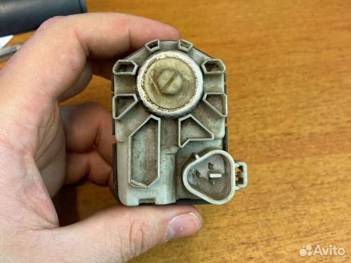 Toyota Camry 40 2006- Корректор фары б/у