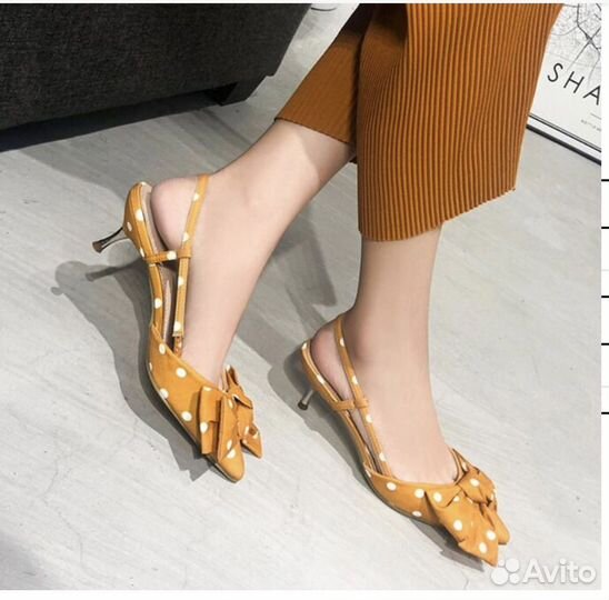 Босоножки женские