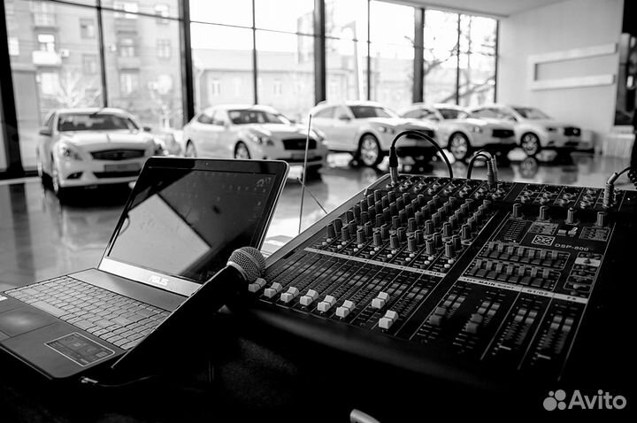 Диджей с аппаратурой на Ваш праздник