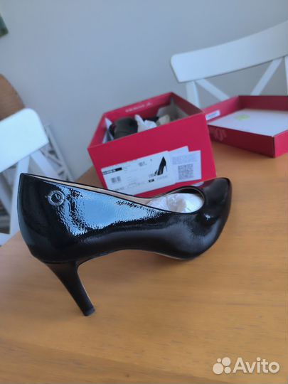 Туфли лак, лодочки, S.Oliver