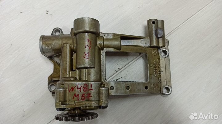 Масляный насос BMW X5 E70 M57