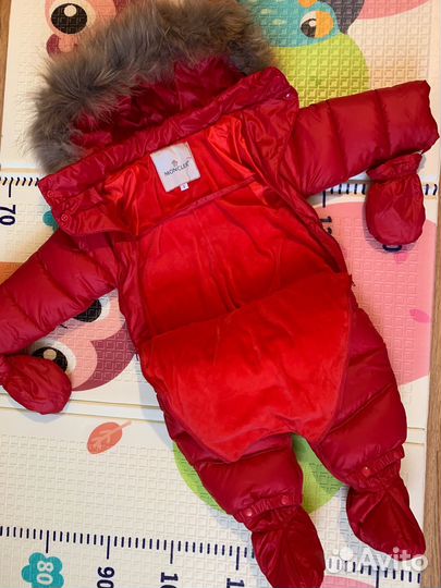 Зимний комбинезон для девочки
