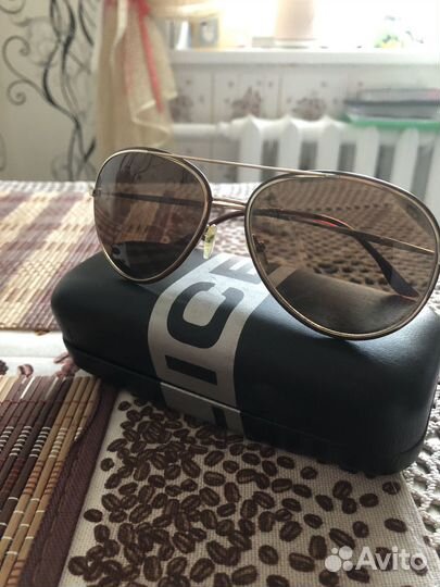 Солнцезащитные очки police