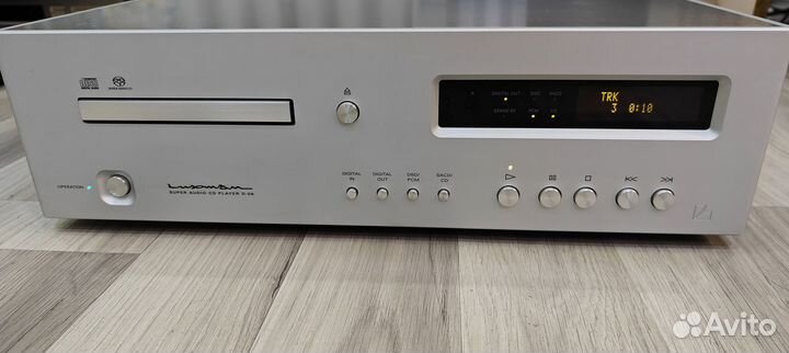 Hi-End sacd-проигрыватель Luxman D-06