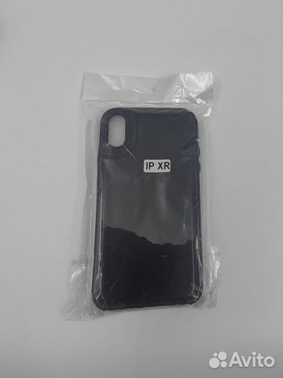 Чехол черный на iPhone XR