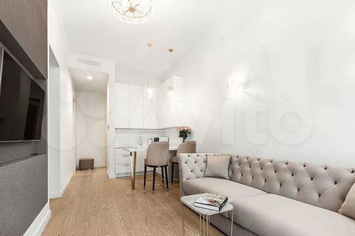 1-к. квартира, 42 м², 7/14 эт.