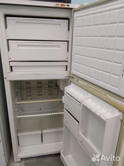 Холодильник бу Бирюса