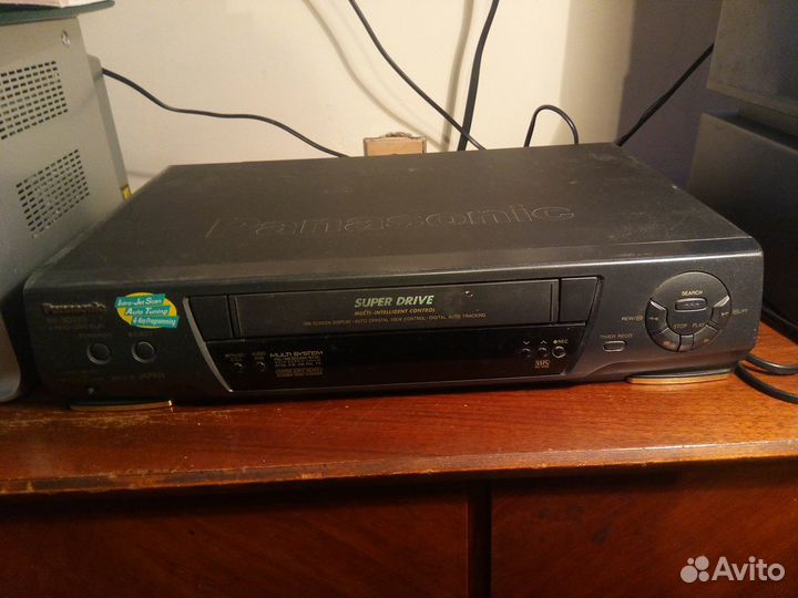 Видеомагнитофон Panasonic NV-SD320