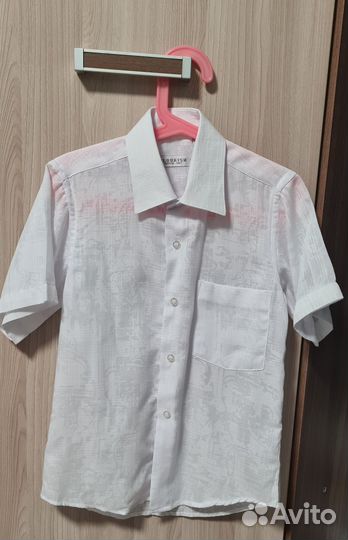 Белая классическая рубашка