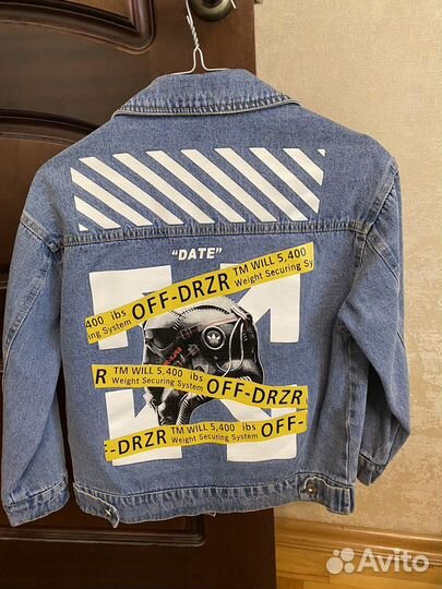 Куртка джинсовая на мальчика новая