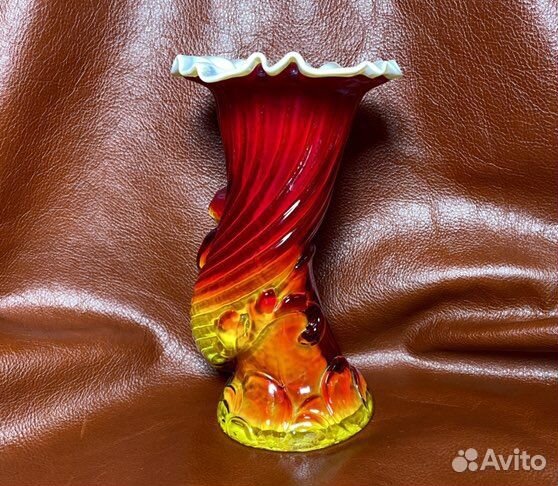 Ваза стекло Рог Изобилия Красный Май 1980-е