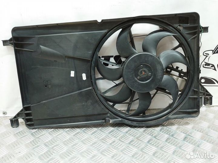 Диффузор вентилятора (кожух) Mazda 3 BK