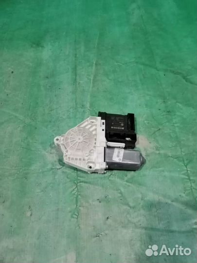 Мотор стеклоподъемника перед правый VW Passat B6