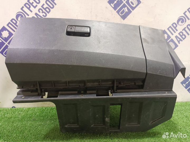 Бардачок Nissan Murano кроссовер 3.5 VQ35 2006