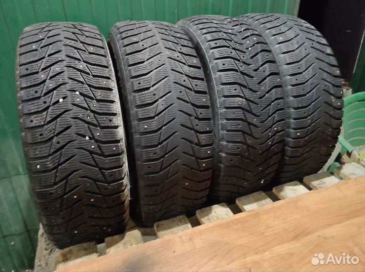 Шины 235 70r16 зимние б/у