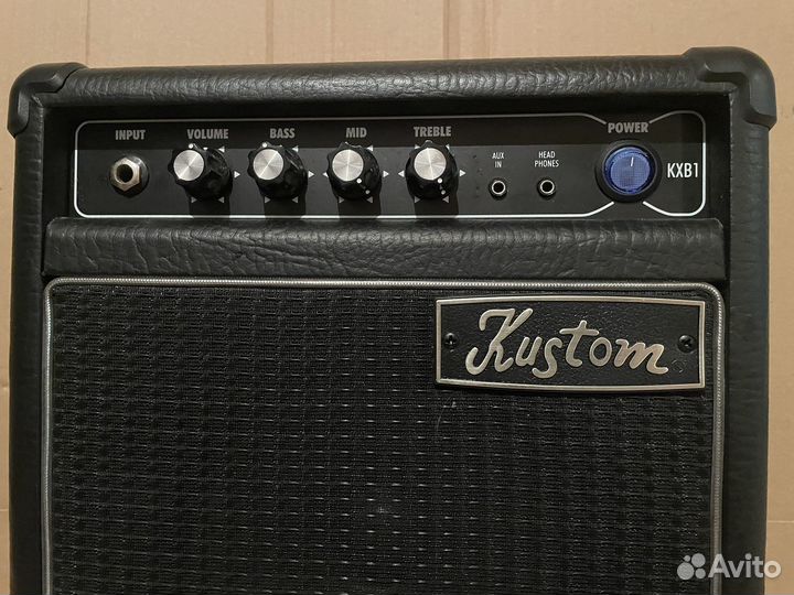 Гитарный комбоусилитель 25 w