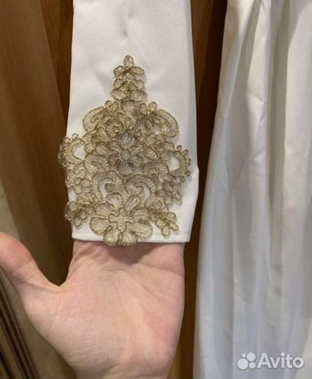 Платье на никах