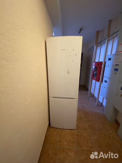 Холодильник бу
