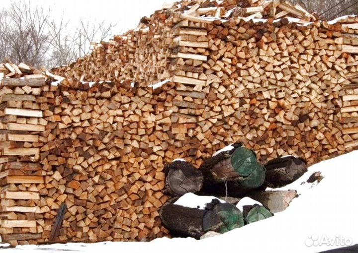 Дрова рядом