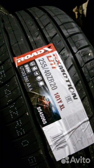 RoadX RXMotion U11 255/40 R20
