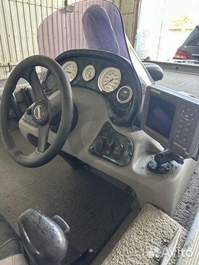 Катер bass tracker