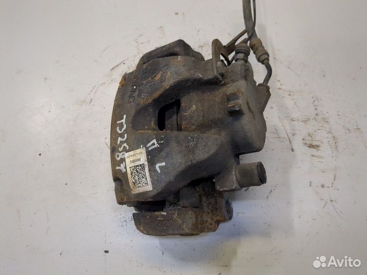 Суппорт Audi A4 (B9), 2016