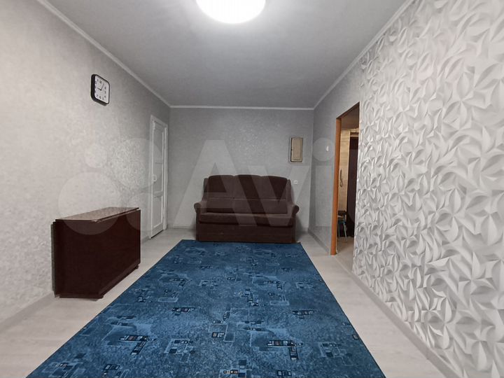 2-к. квартира, 47 м², 2/4 эт.