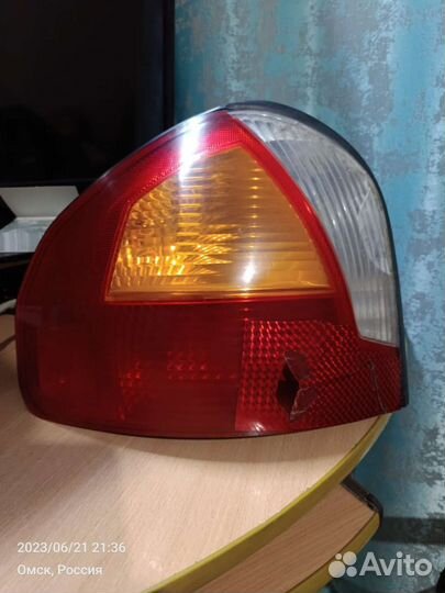 Фара (стоп) задняя левая
