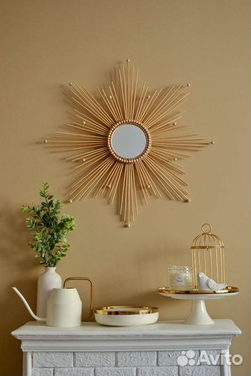 Зеркало-солнце в Бохо/сканди стиле