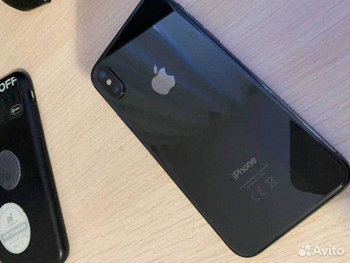 iPhone X, 64 ГБ