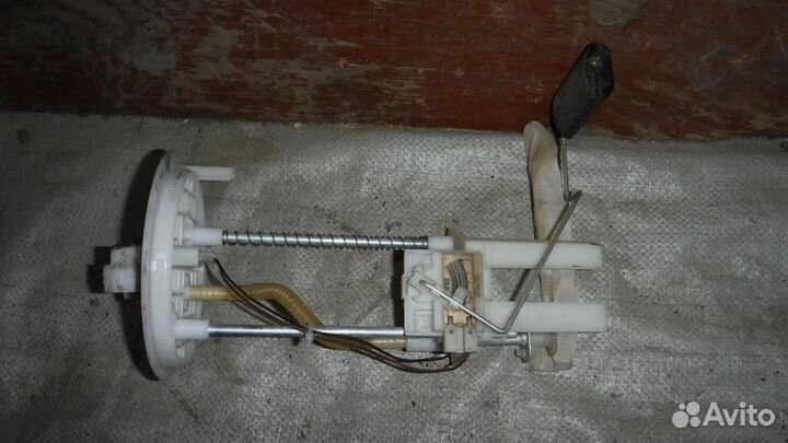 Датчик уровня топлива Hyundai Santa Fe (CM) 2006