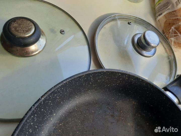 Сковорода 26 и стеклянные крышки 20 24