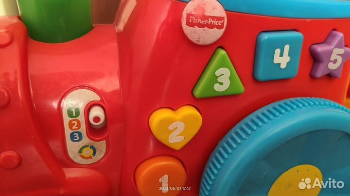 Паровозик Ученого щенка от Fisher Price