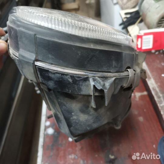 Фара mercedes w211