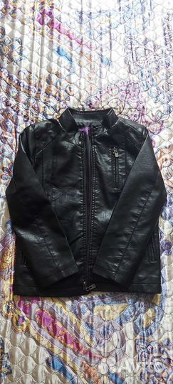 Кожаная куртка на мальчика 122