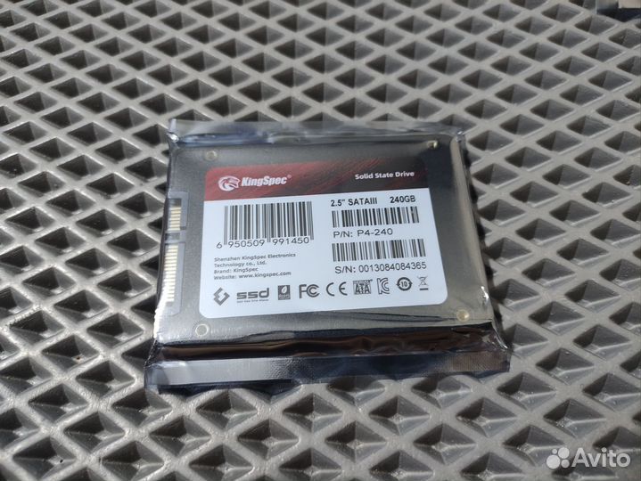 SSD 240 гб Новый