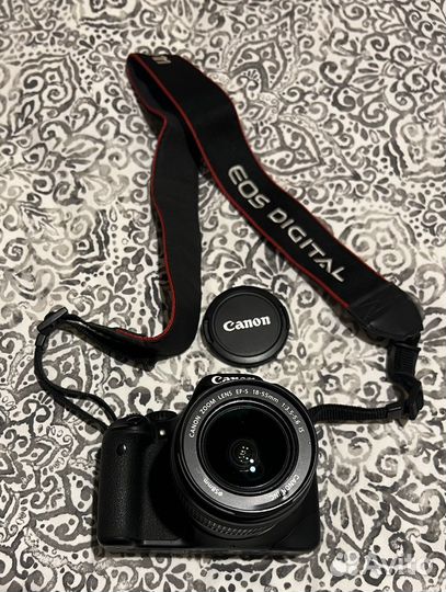 Зеркальный фотоаппарат Canon EOS 550D + 2объектива