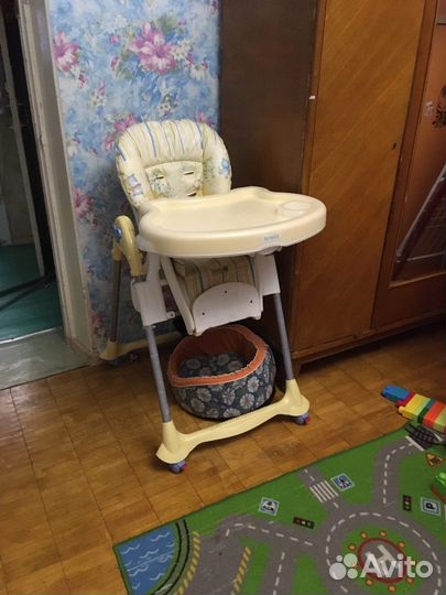Стульчик для кормления