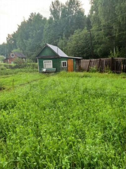 Дача 12 м² на участке 6 сот.