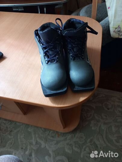 Лыжные ботинки